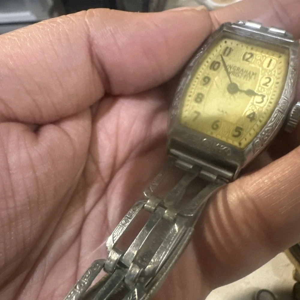 Vintage Ingraham Mens Watch Wrist-Fit Manual Wind 29mm-it Works But Need Servcng